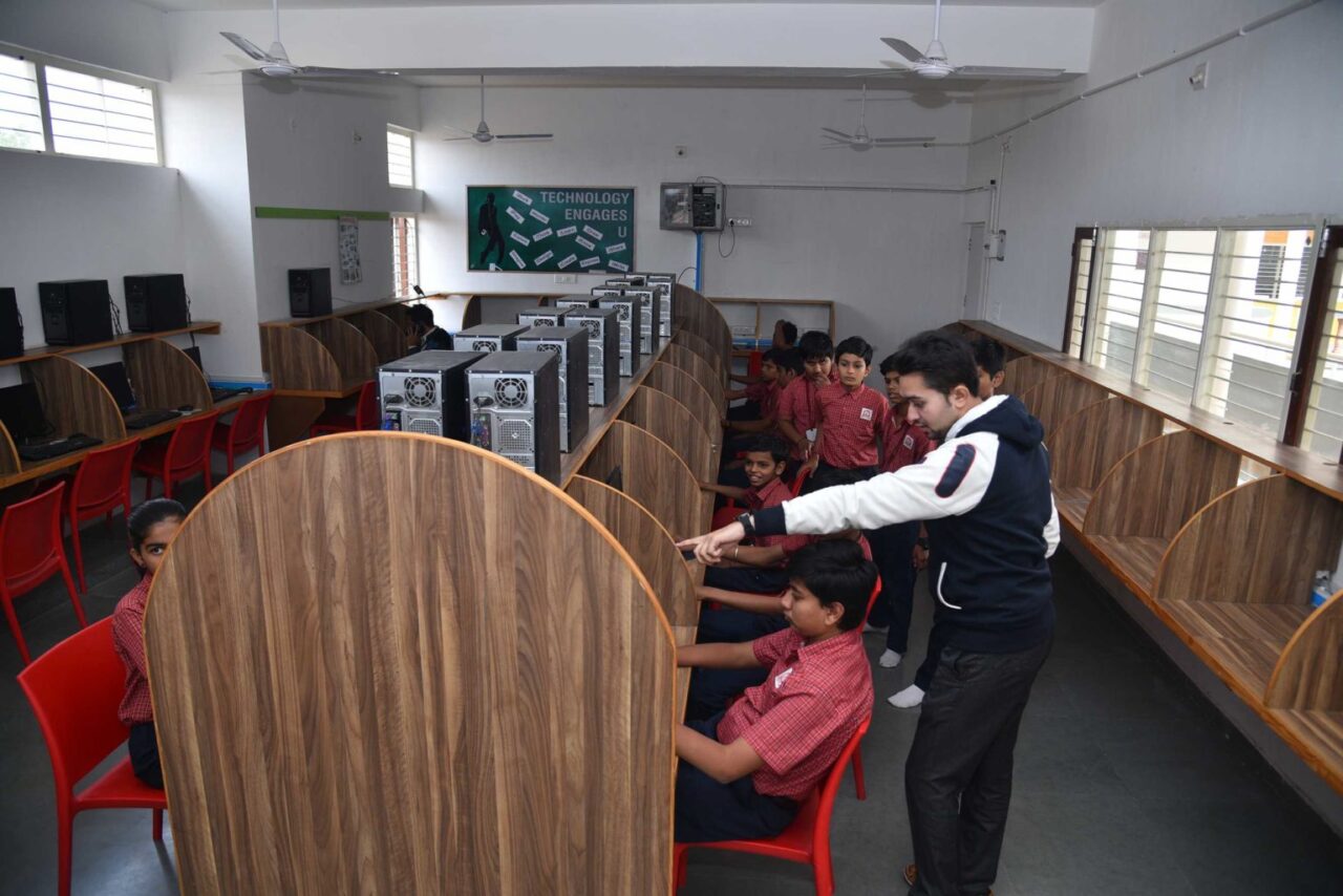 COMPUTER LAB | Samarpan Public School